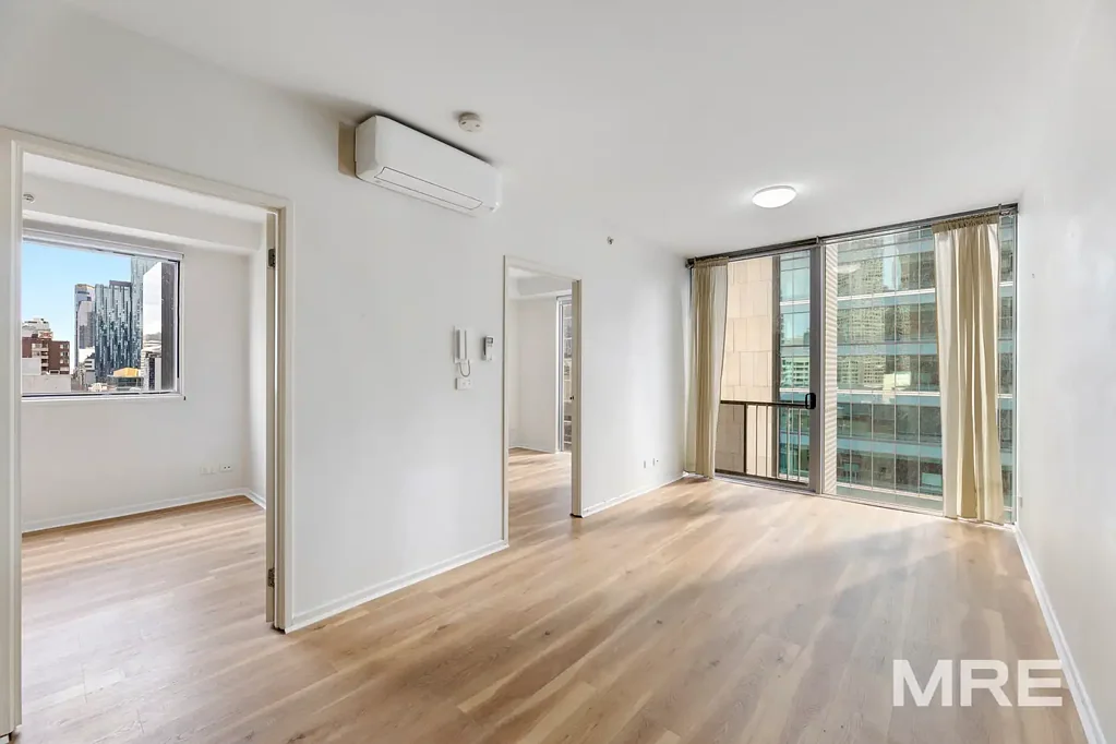 Light-filled living with comfort and connection