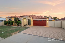 9 Carbine Way, Lake Coogee
