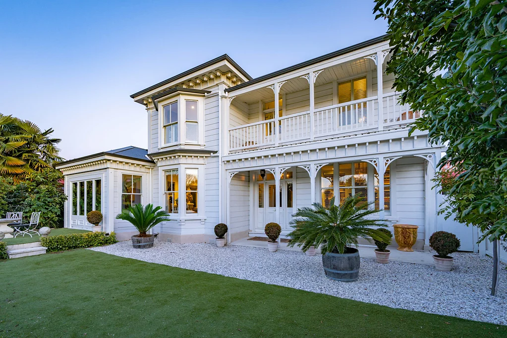 Nelson City 7房  Old world beauty with modern luxury