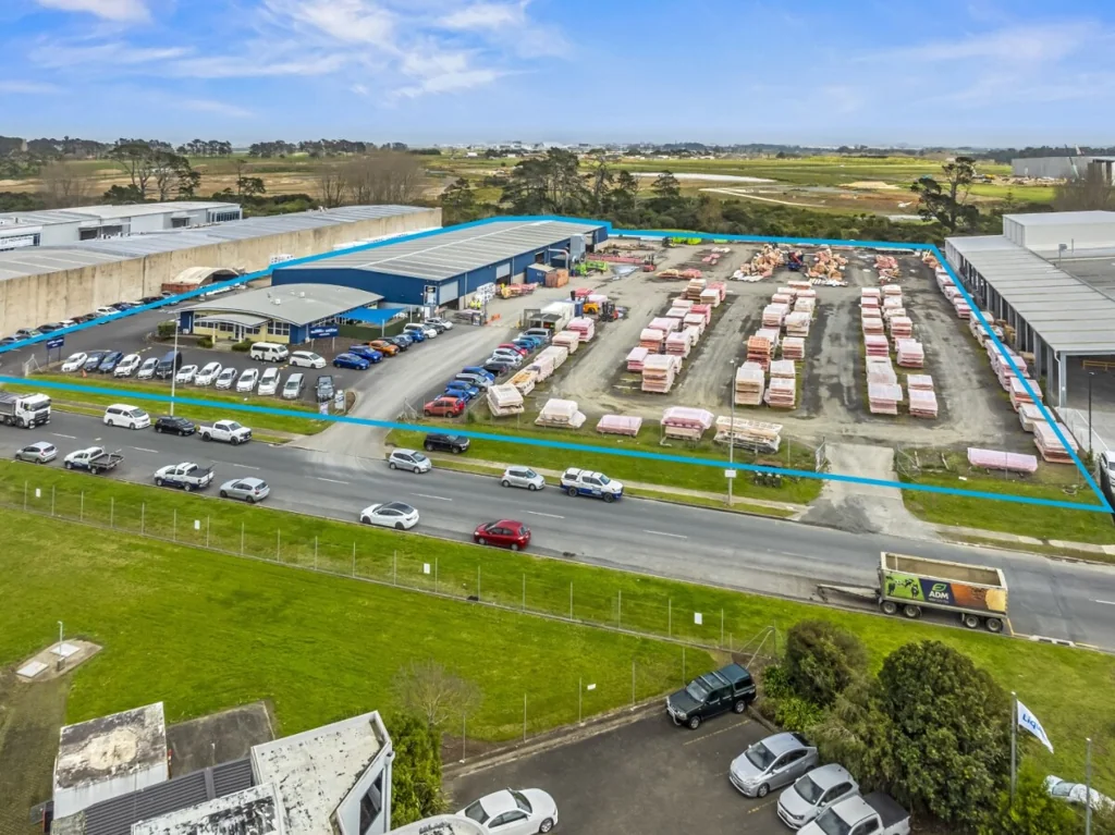 Wiri Industrial Warehouse with Expansive Yard