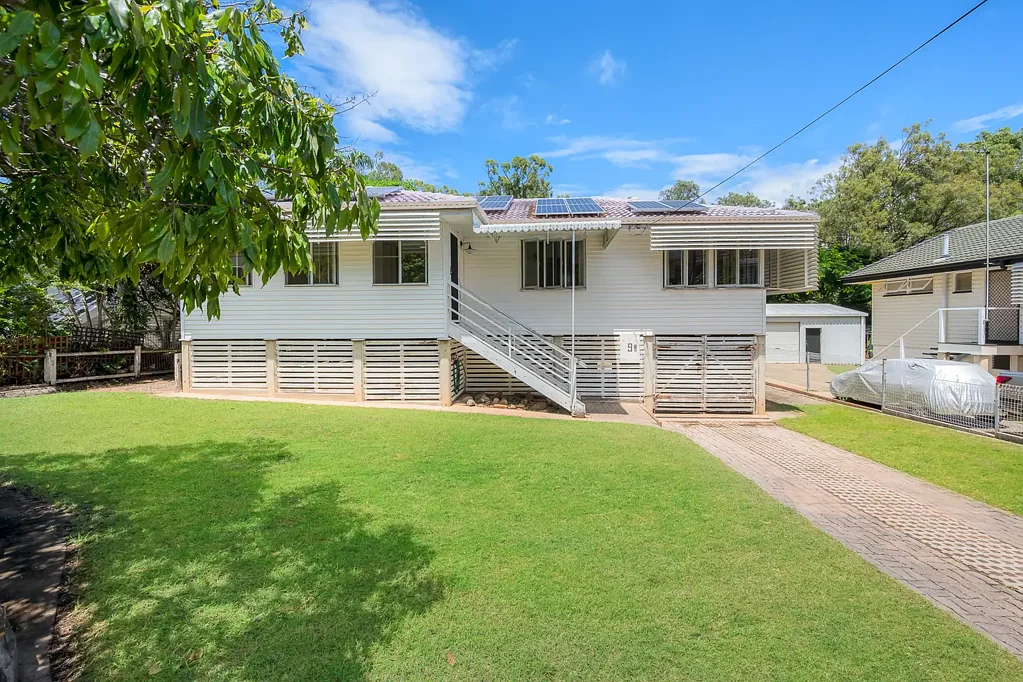 9 Carron Street, West Gladstone, QLD 4680