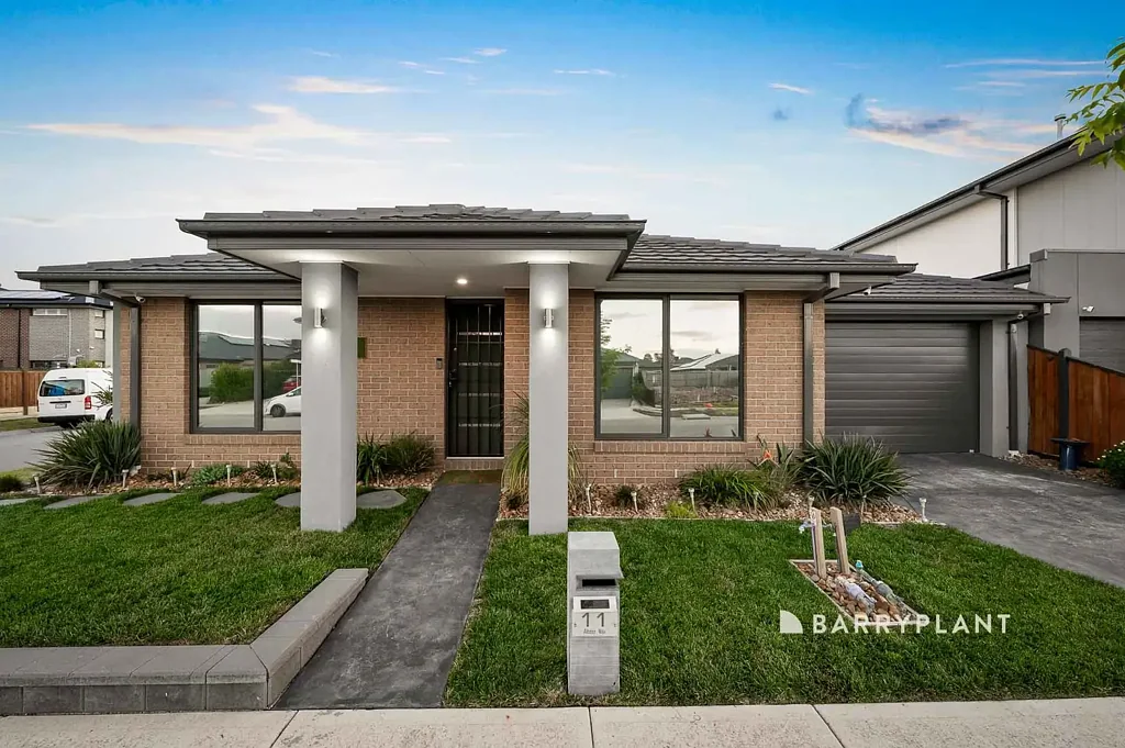11 Alcott Way, Officer, VIC 3809
