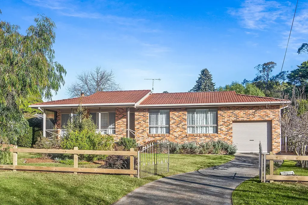 Bundanoon 3房  Charming Village Retreat in the Heart of Bundanoon