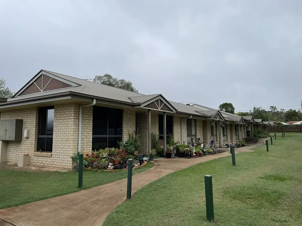 Lovely 2 Bedroom unit with A/C