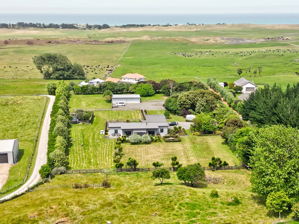 Westmere Lifestyle excellence with location and large shed