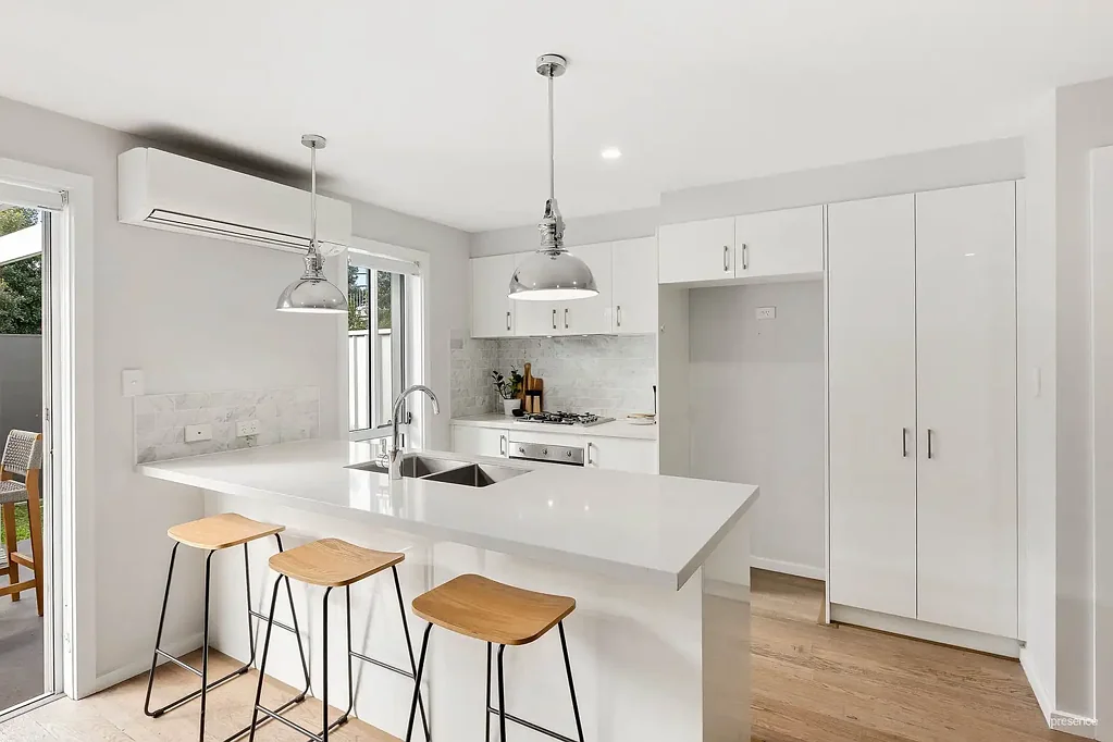 2/202 Northcott Drive, Adamstown Heights, NSW 2289