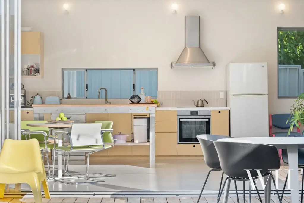 White Gum Valley 3Phòng ngủ Minimalist Design, Maximum Presence: Bonus Self-Contained Studio