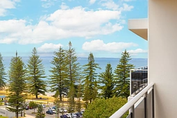 905/6 Bunton Street, Scarborough