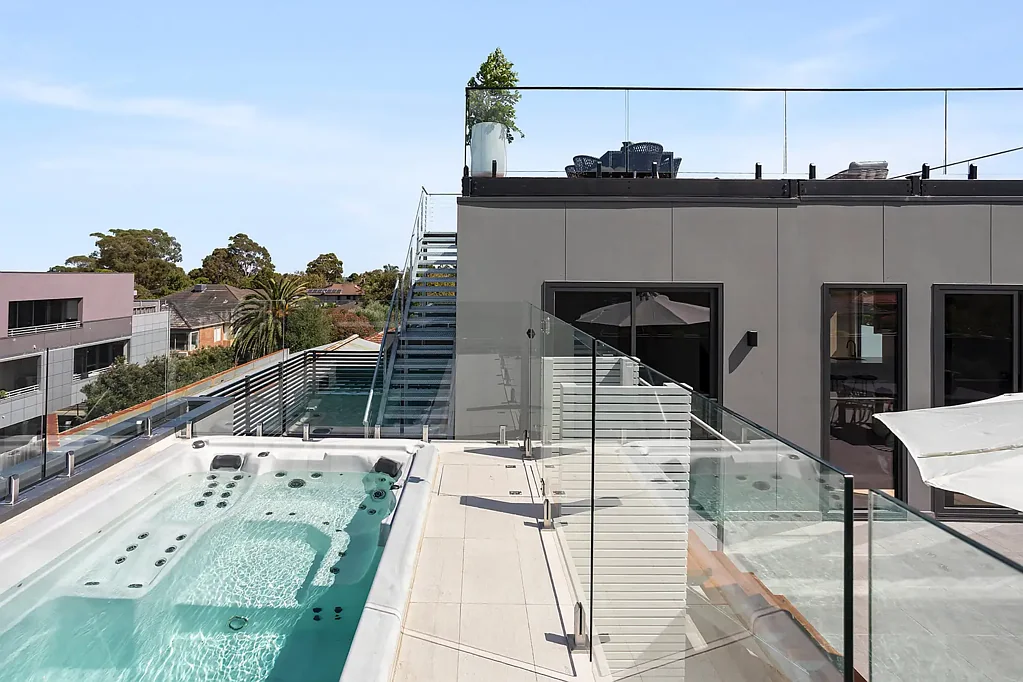 Caulfield South 3Kwarto Penthouse Excellence with Incredible 360 Degree Views