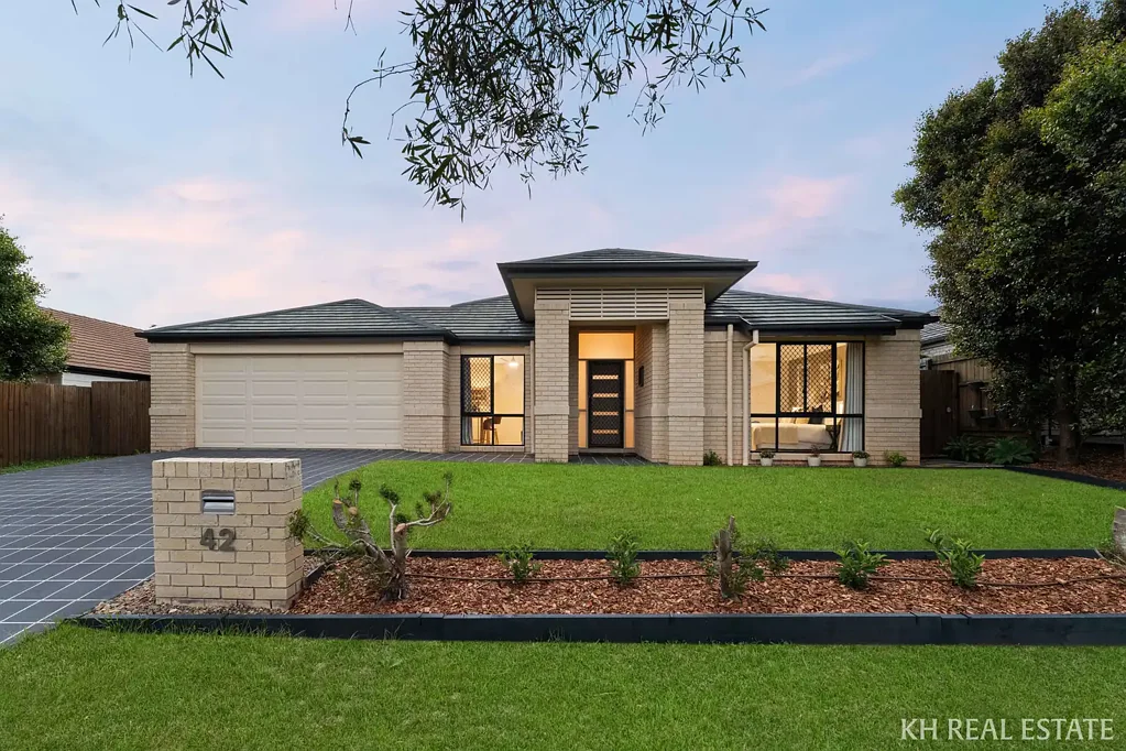 42 Ballyalla Crescent, Warner, QLD 4500