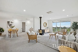19 Vantage Way, Crafers