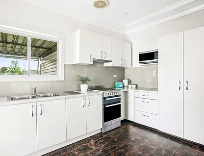 7 Taloma Street, Picnic Point, NSW 2213, 3房, 1浴, House