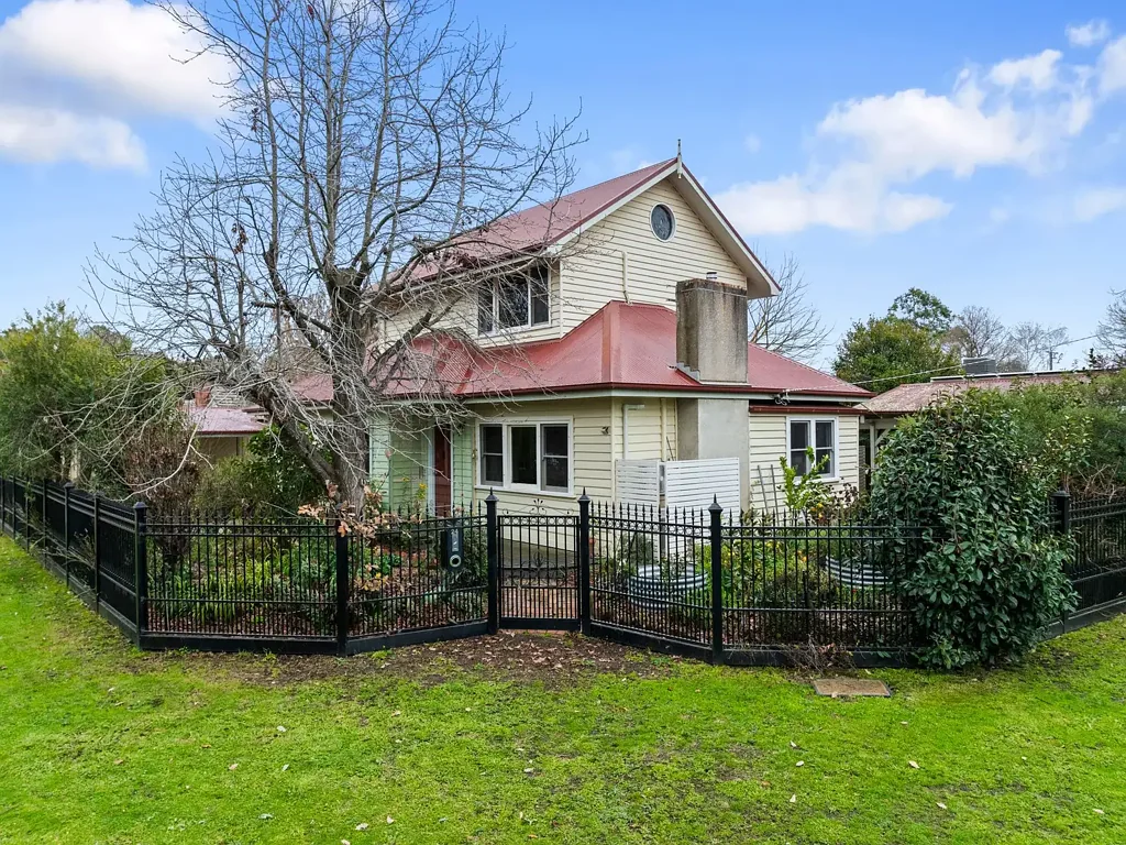 24 South Street, Benalla, VIC 3672