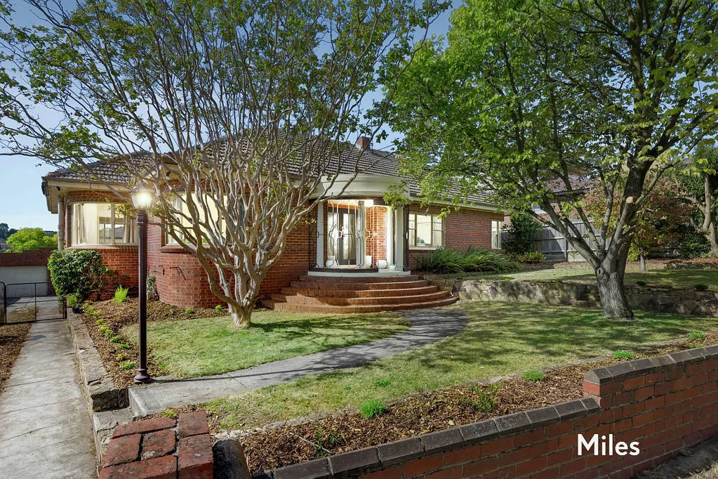 38 Otterington Grove, Ivanhoe East, VIC 3079