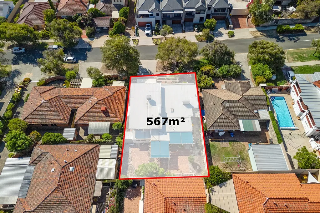 Como 3 Slaapkamer Development Potential