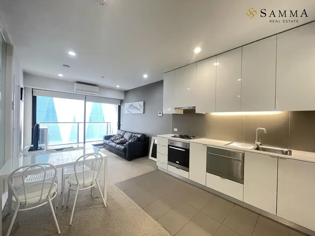 Modern City Living: 2-Bedroom Apartment with Balcony - 12 or 6-month lease available
