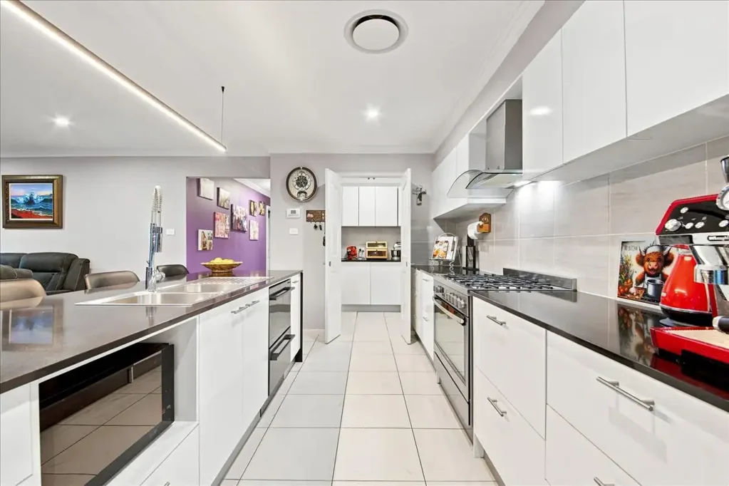 Thirlmere 5कमरा 37.8 SQUARE HOME ON 875M