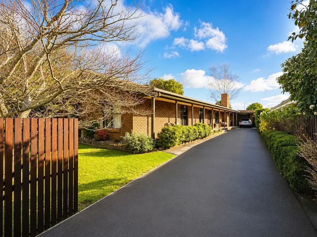 Bairnsdale 4ห้องนอน A Cherished Family Home in a Location That Simply Can't Be Beaten
