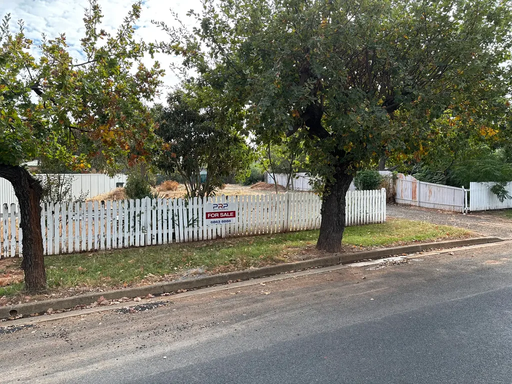 Parkes 8 Webb street Parkes