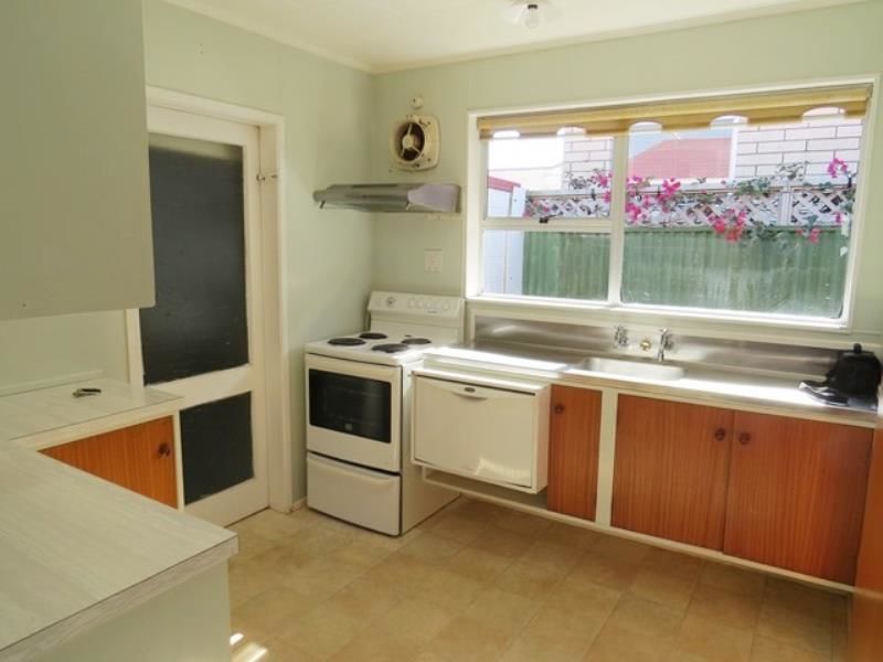 4/6 Karamu Street, Strandon, New Plymouth, 3 રૂમ, 0 બાથરૂમ