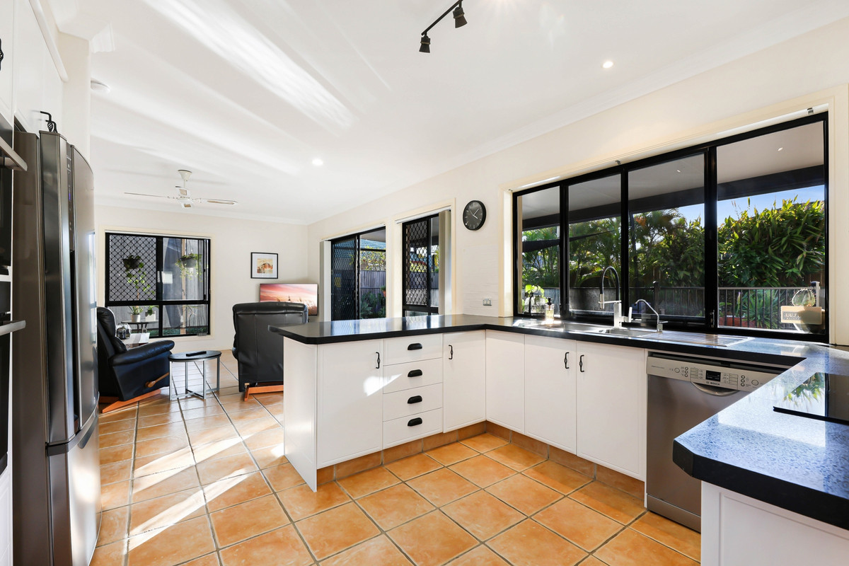 87 HONEYEATER DR, BURLEIGH WATERS QLD 4220, 0 ห้องนอน, 0 ห้องน้ำ, House