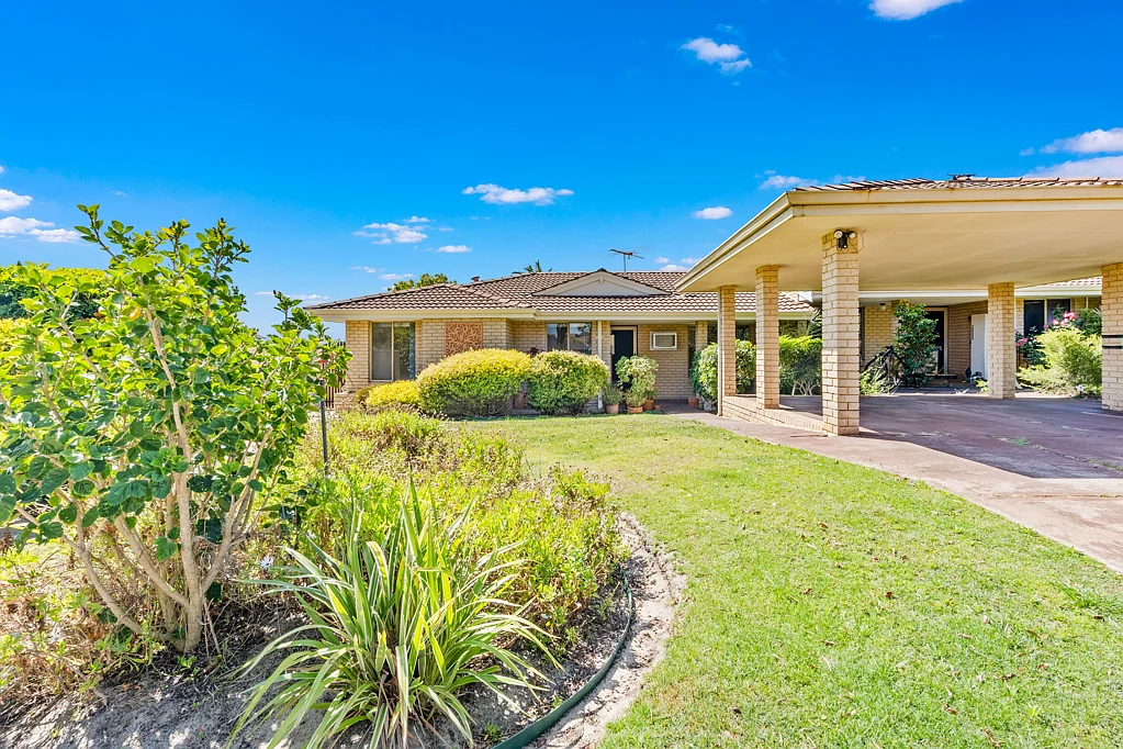 17A Rosebury Avenue, Alexander Heights, WA 6064