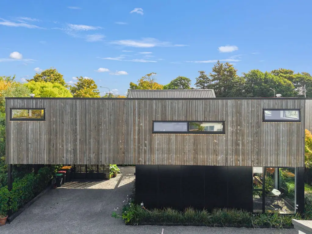 Saint Albans 4房  Stylish, Sophisticated, and Priced to Sell
