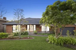 9 Craig Hill Drive, Wheelers Hill