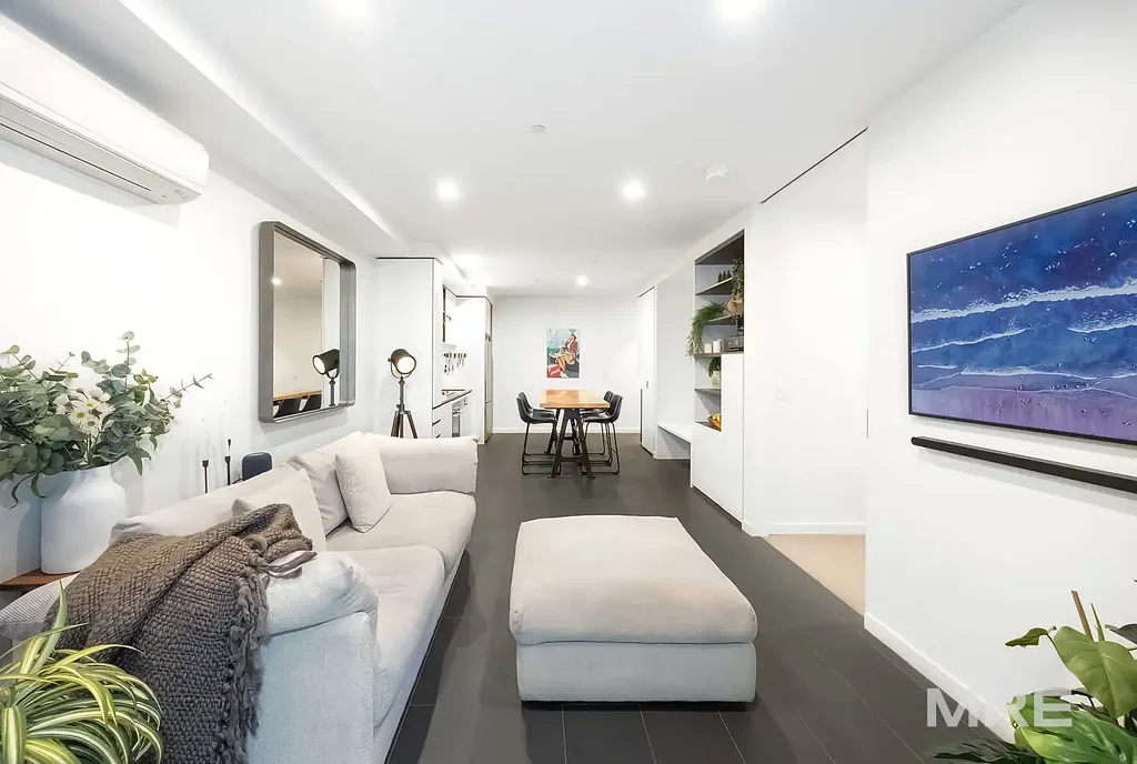 Stylish ground floor retreat in the heart of it all
