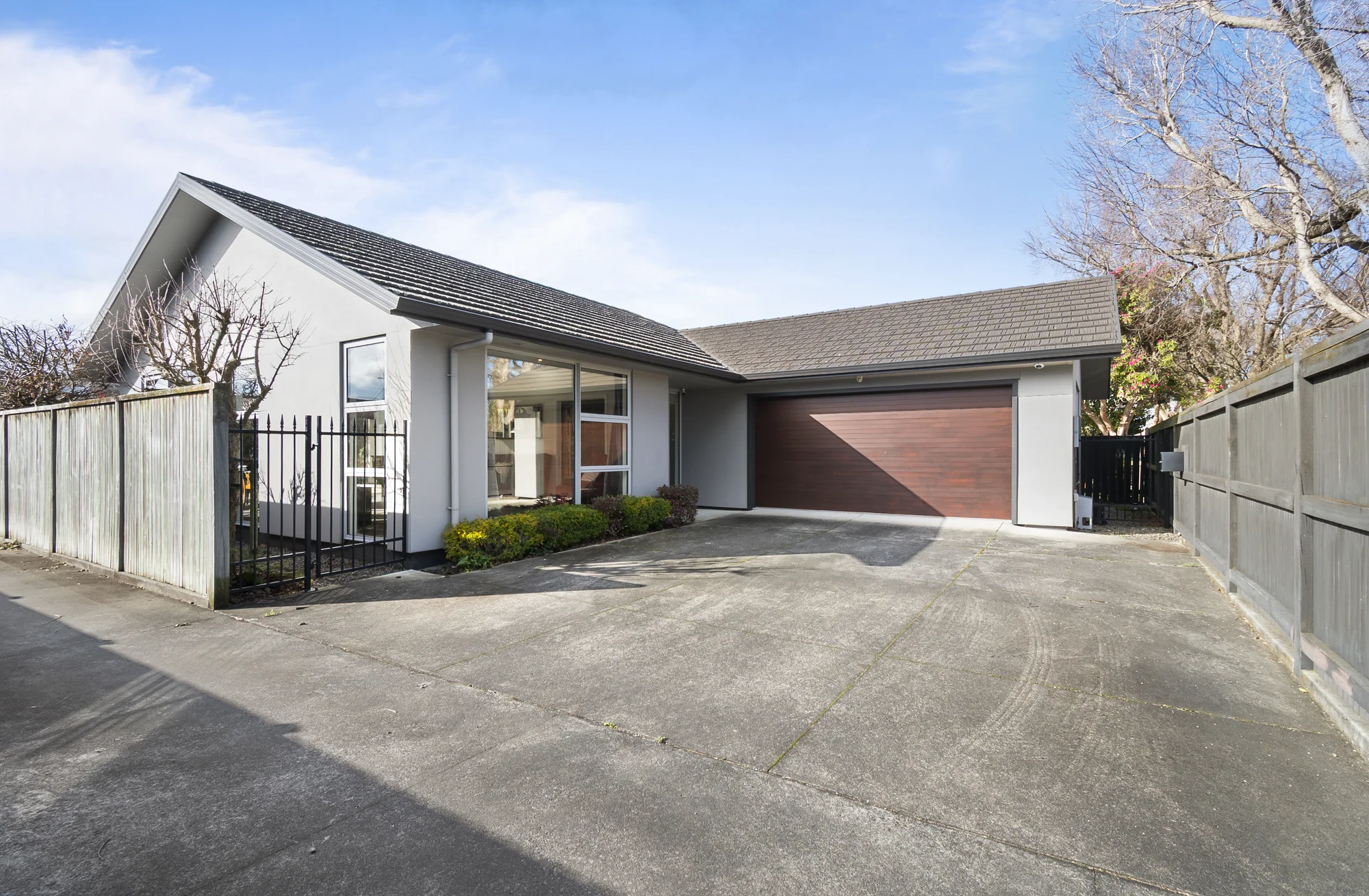 Hokowhitu 3 Bedroom Prestigious Hokowhitu - modern luxury