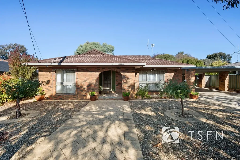 184 LLOYD STREET, Strathdale, VIC 3550