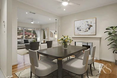 Templestowe Lower 3房 精美翻新三卧 两卫现代舒适 高天花板 自然光 优质木地板 开放式生活区 厨房石质台面 私密庭院 双车库 高地地段 家族友好 Elevated Family Living in Prime Templestowe Lower