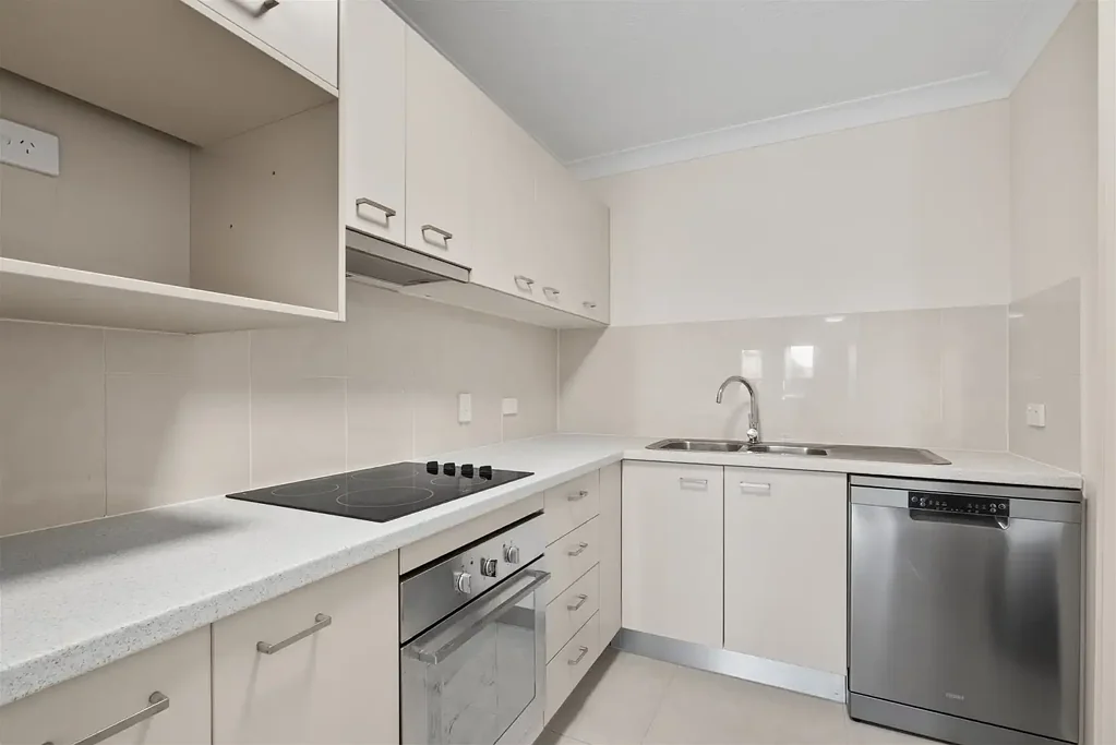Stylish Stones Corner Apartment  Newly Renovated and Move-In Ready!