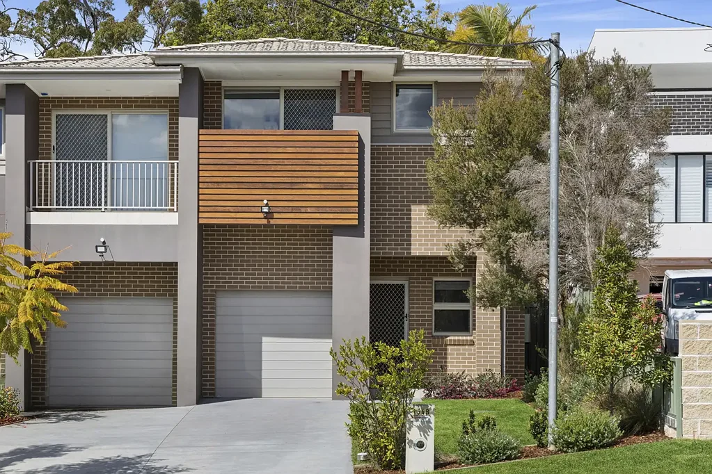 Loftus 4બેડરૂમ Modern Torrens Titled Duplex