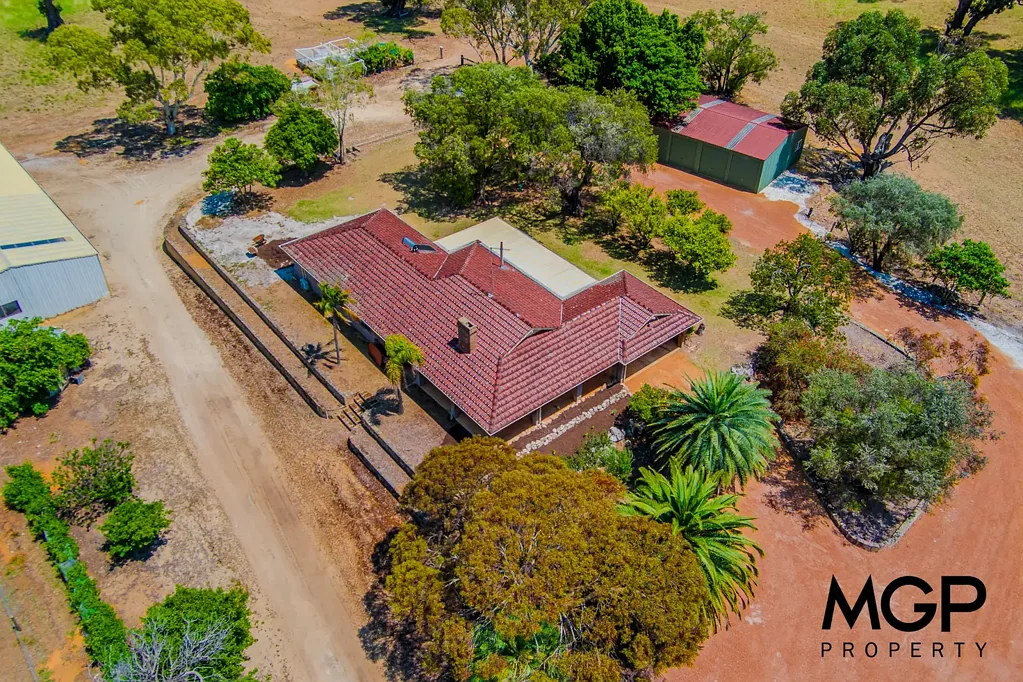 Lake Clifton 4房  Coastal Rural Estate...