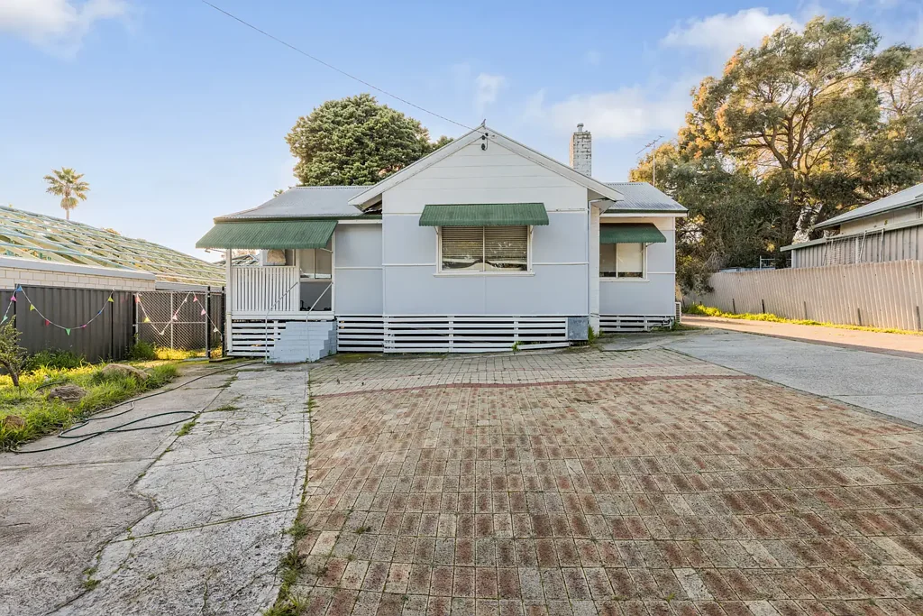 Medina 3कमरा MEDINA 1953 CHARACTER HOME ON 845M2  - VACANT AND MOVE-IN READY