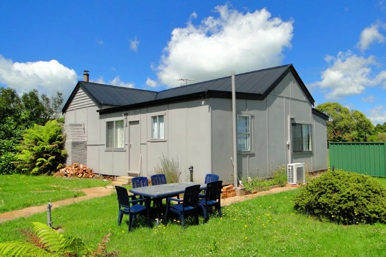 21 PRISK ST, GUYRA NSW 2365, 0 Kuwarto, 0 Banyo, House