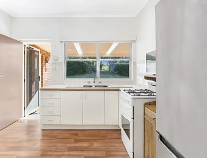 22 Robertson Street, Port Kembla, NSW 2505, 3 slaapkamers, 1 badkamers, House