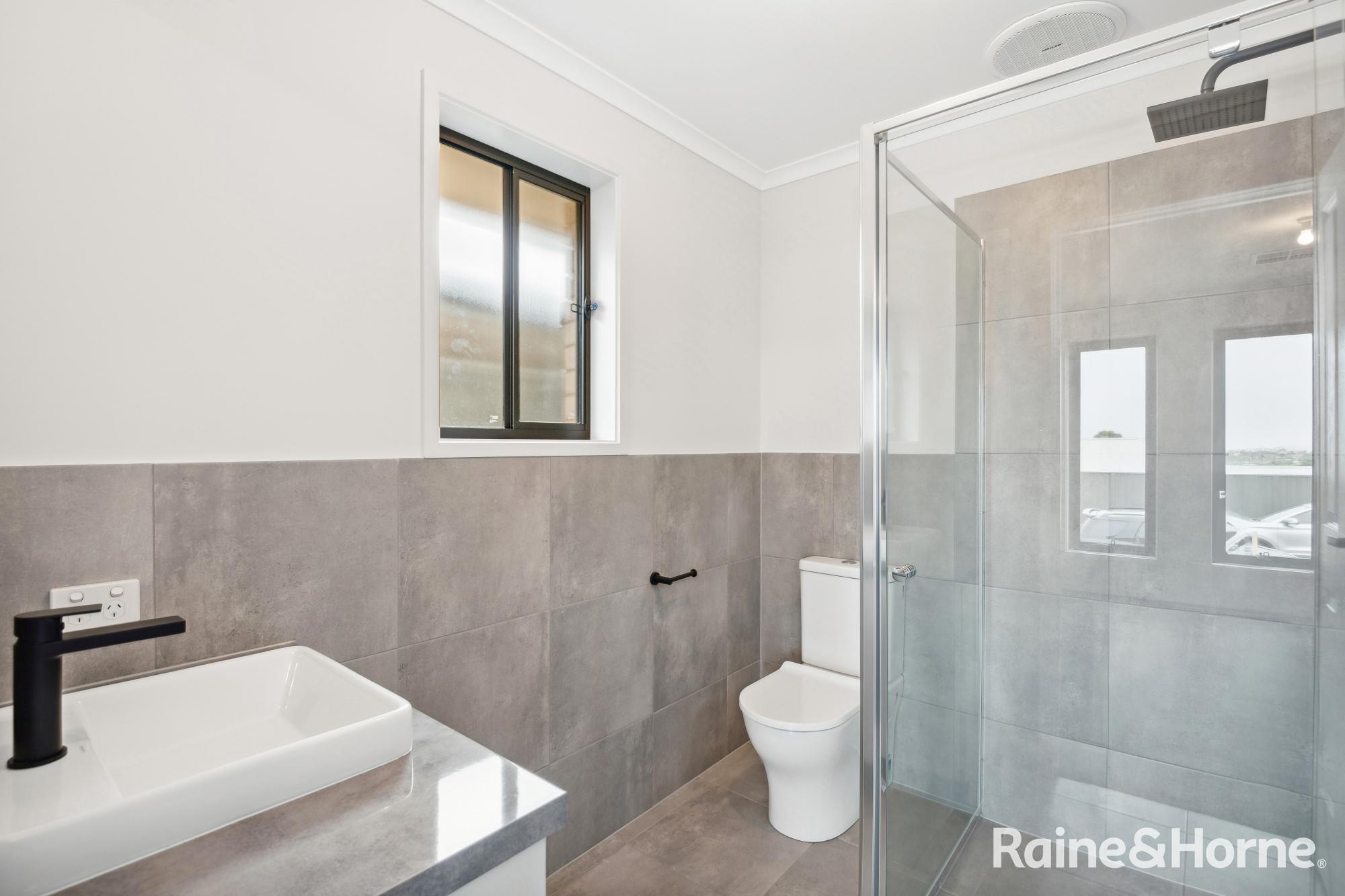 17 WOODLAND DR, ONKAPARINGA HEIGHTS SA 5163, 0 chambres, 0 salles de bain, House