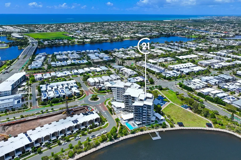 Birtinya 4Zimmer Waterfront Luxury With Uninterrupted Lake Kawana Views
