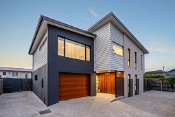 2/110 Bangalee Street, Lauderdale