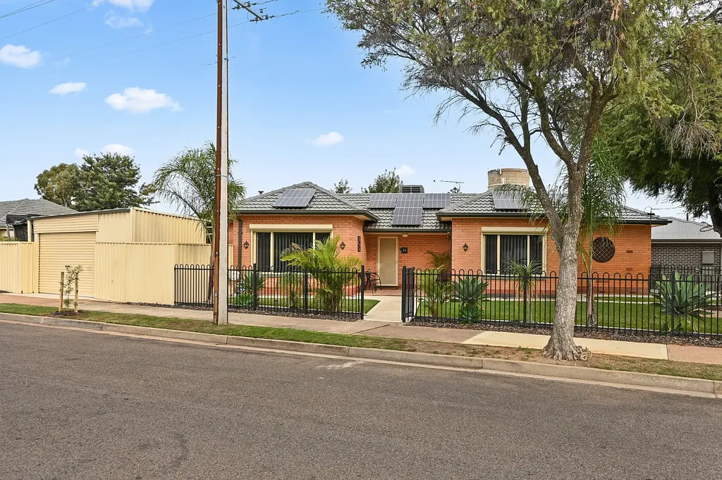 Osborne 5 Bedroom Experience the coastal lifestyle in ever growing Osborne!