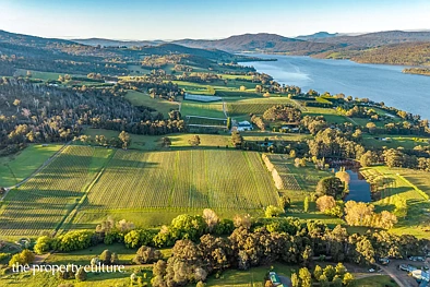 Glaziers Bay  Iconic Huon Valley Vineyard