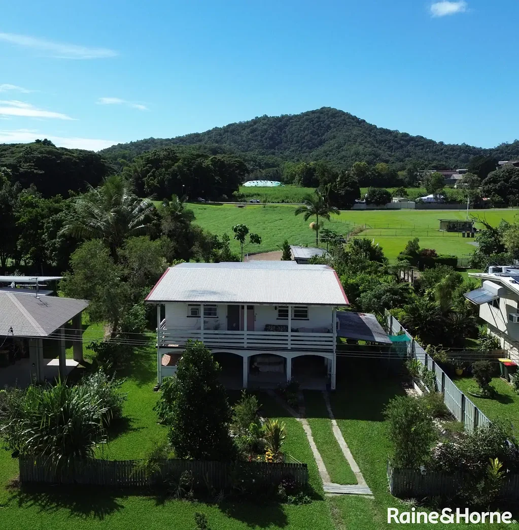 Mossman 3બેડરૂમ Tall & proud - Original 1960's Highset Home
