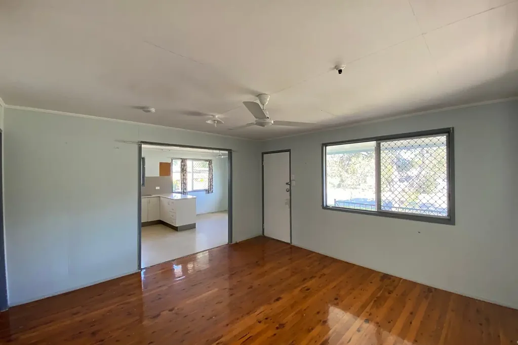 Dysart 4房  STUNNING 4 BED LOWSET HOME NOW GENERATING $900/FNIGHT - CONTACT LOCAL AGENT JOSEPHINE