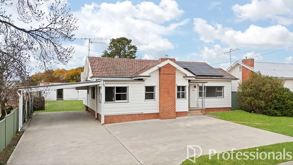 50 Esrom Street, West Bathurst, NSW 2795