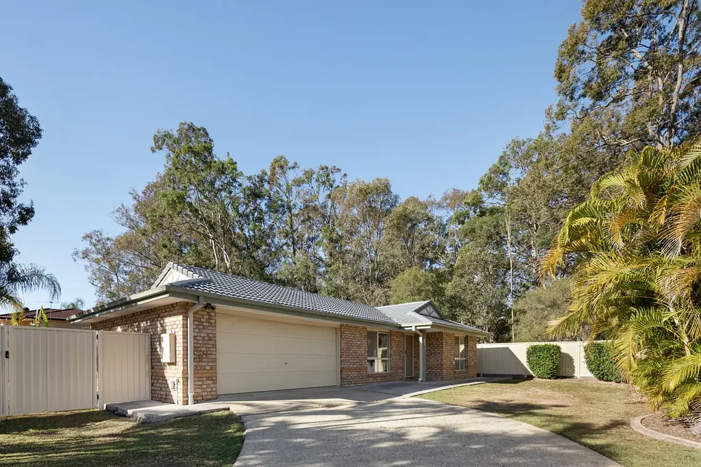 Bracken Ridge 4房 占地907平方米的宽敞家庭住宅 Spacious Family Living on an Impressive 907m² Block
