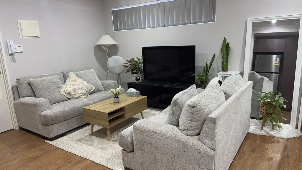Beckenham 1 Slaapkamer Affordable, Low-Maintenance, Easy Living in Convenient Location!! Premium Finishes, Secure Parking!