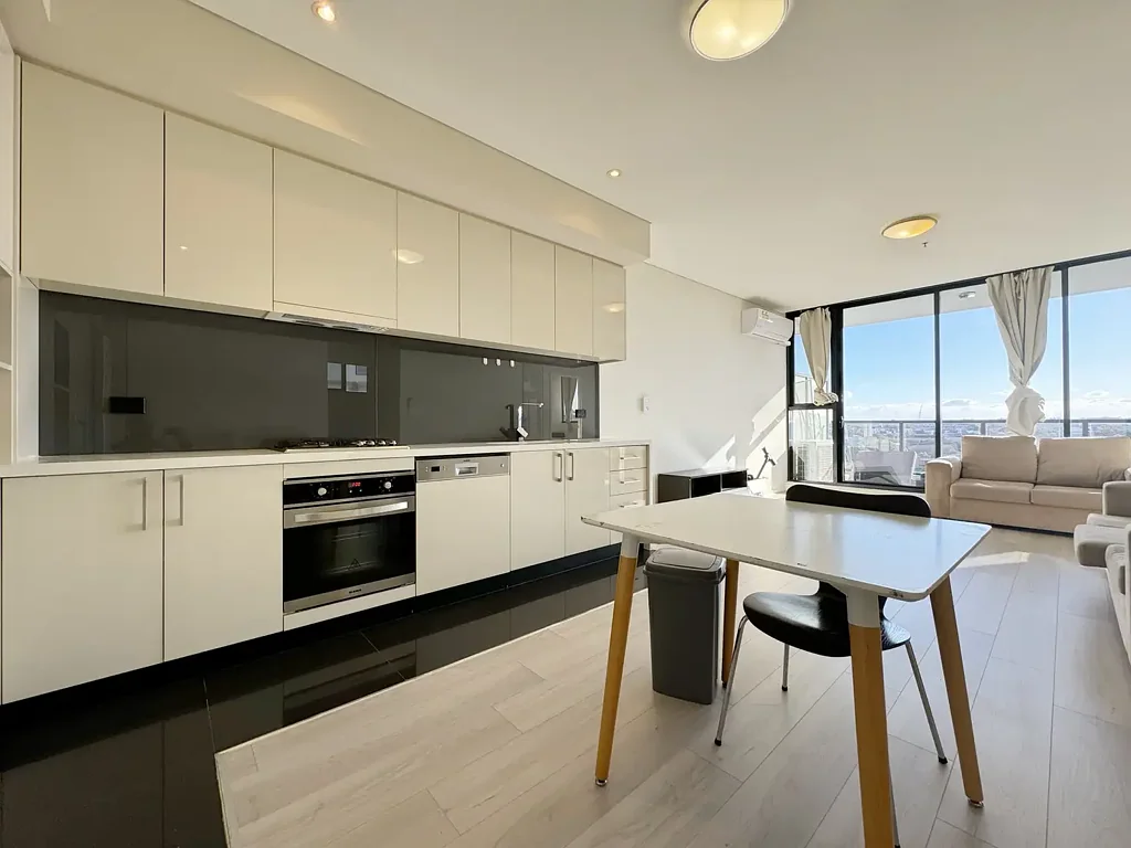 Spacious and Modern Apartment for Rent.