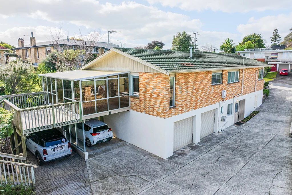 Riverlea 4 Bedroom Vendor is downsizing!